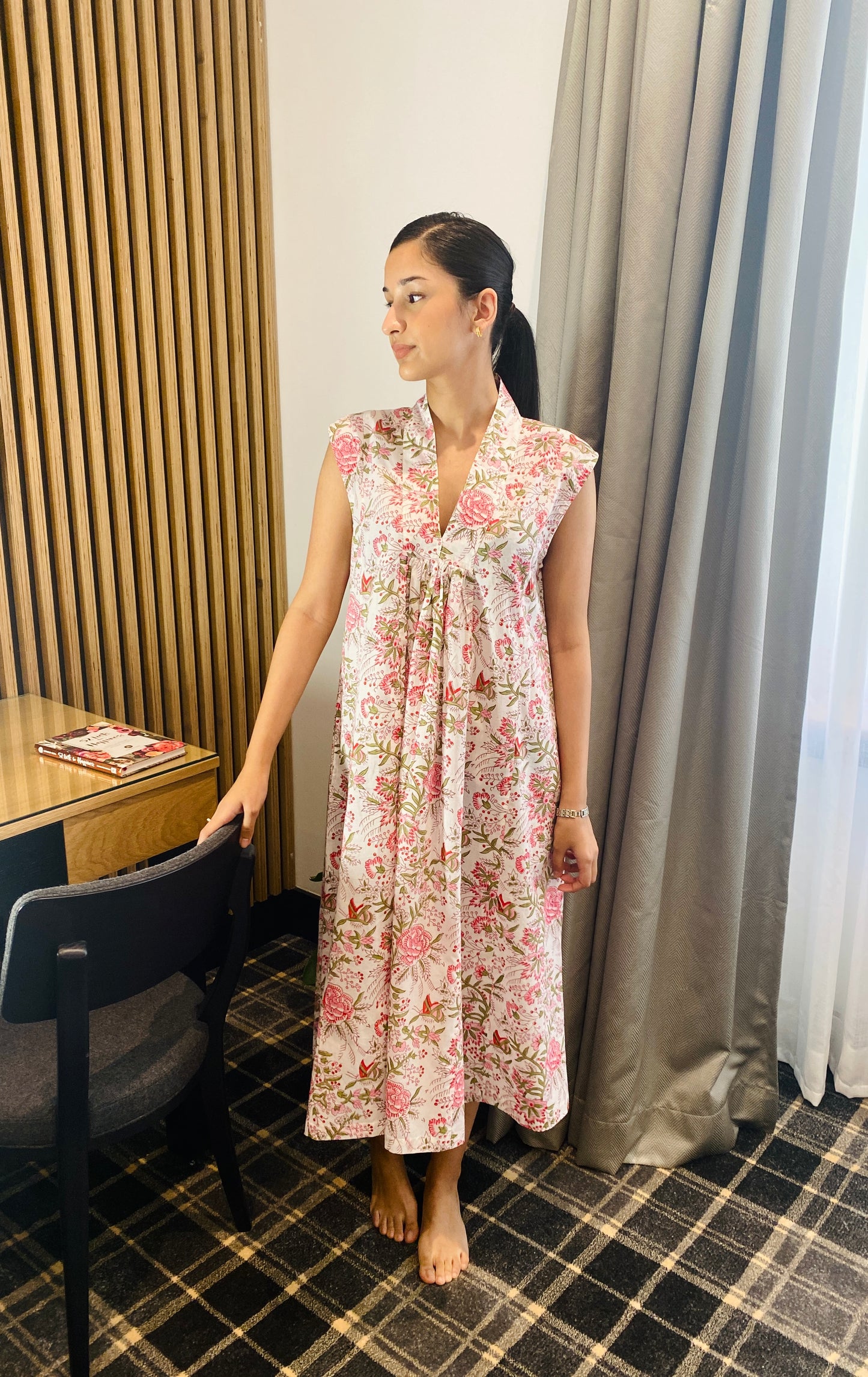 Raspberry Jaal Nightdress