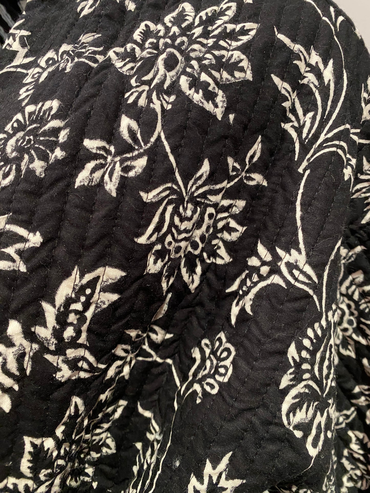 Black & White blooms handblock print short quilted jacket.