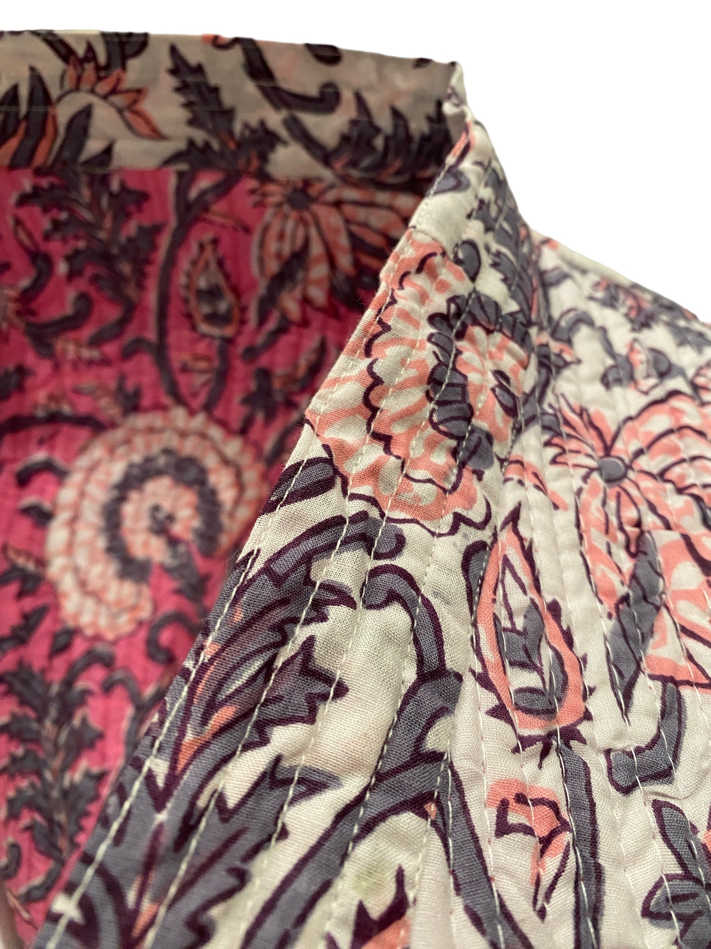 Gulabi Jaal Reversible Quilted Kimono robe