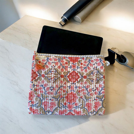 Vintage Persian print Tablet Quilted Sleeve