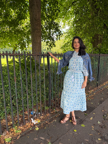 Blue Bloom print Midi skirt