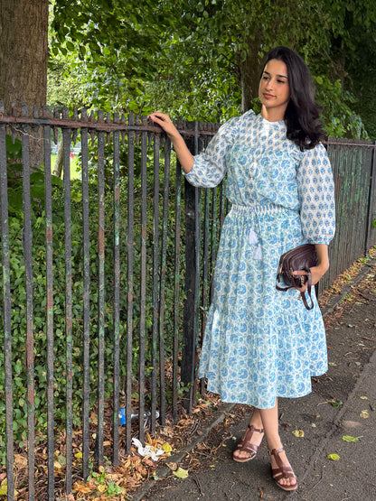 Blue Bloom print Midi skirt